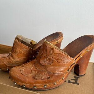 Brown Leather Women's Clogs